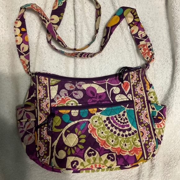Vera Bradley Handbags - Vera Bradley crossbody purse